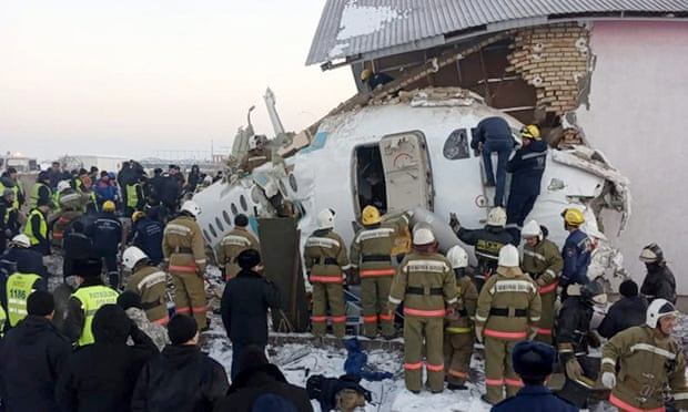काजकस्तानको अलमेरेक गाउंमा १०० जना यात्रु सवार विमान दुर्घटना:१४ जनाको मुत्यू ३५ जना घाईते