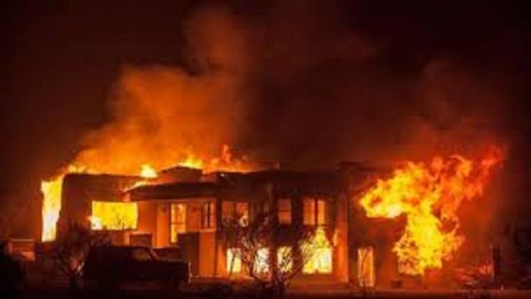 आगलागीमा पाँच घर जलेर नष्ट
